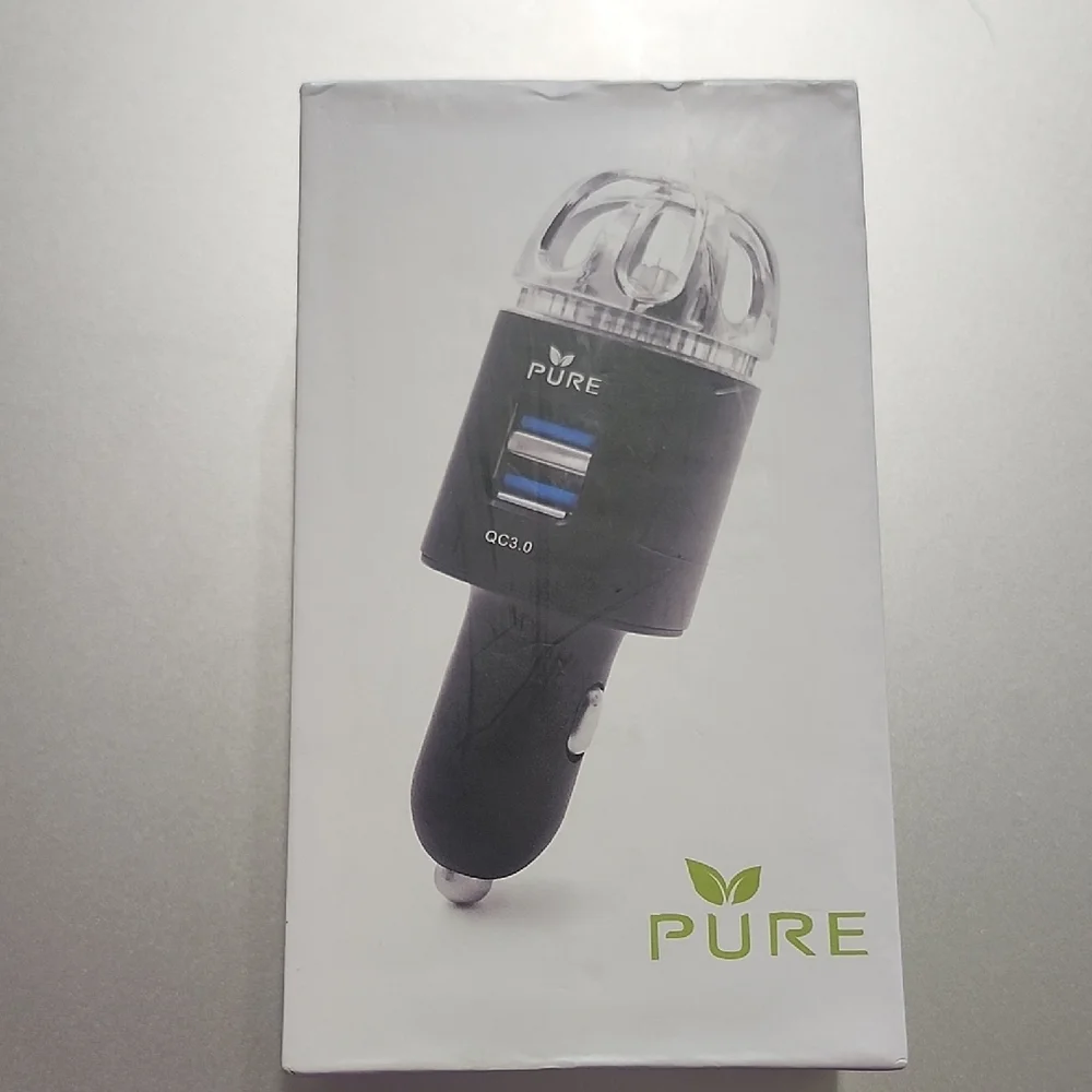 Pure Black Car Air Purifier and Dual USB Charger Quick Charge 3.0 USB